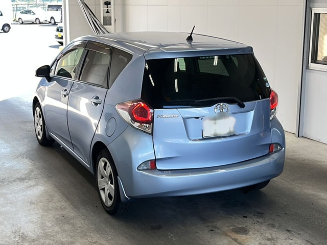 TOYOTA RACTIS 2015