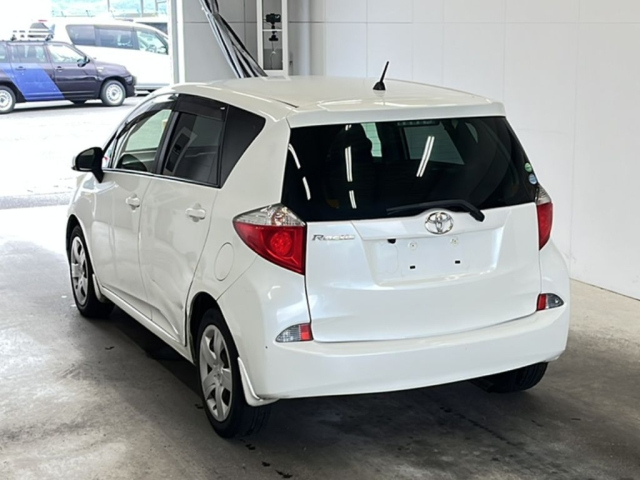 TOYOTA RACTIS 2013