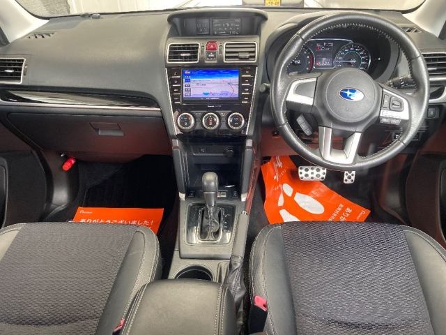 SUBARU FORESTER 2017