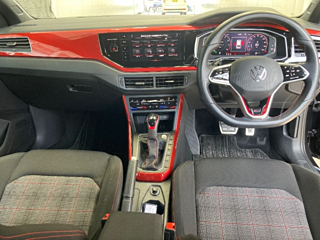 VOLKSWAGEN POLO 2023