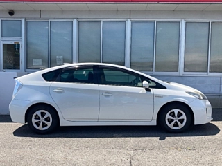 TOYOTA PRIUS 2015