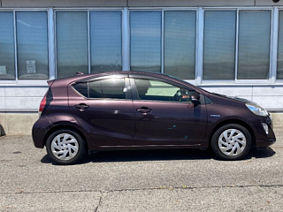 TOYOTA AQUA 2016