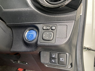 TOYOTA AQUA 2019