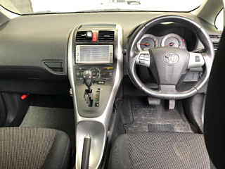 TOYOTA AURIS 2009