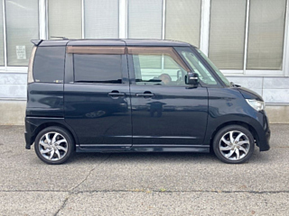 NISSAN ROOX 2013