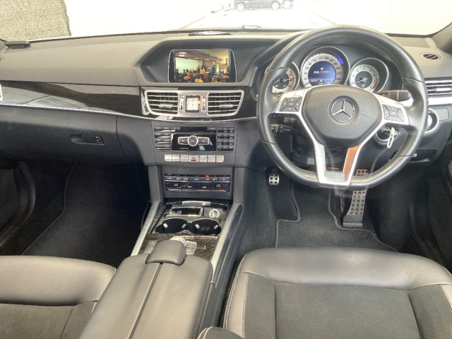 MERCEDES BENZ E CLASS 2014