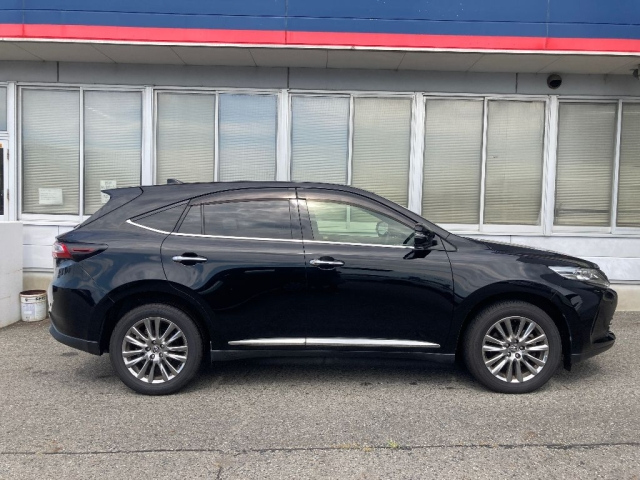 TOYOTA HARRIER 2018