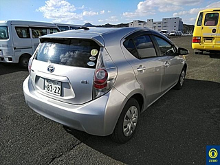 TOYOTA AQUA 2012