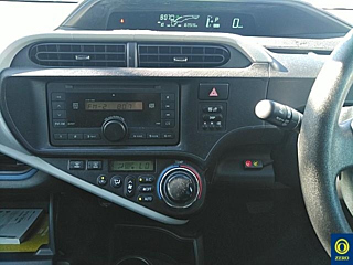 TOYOTA AQUA 2014