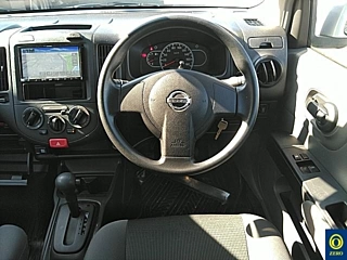 NISSAN AD 2019
