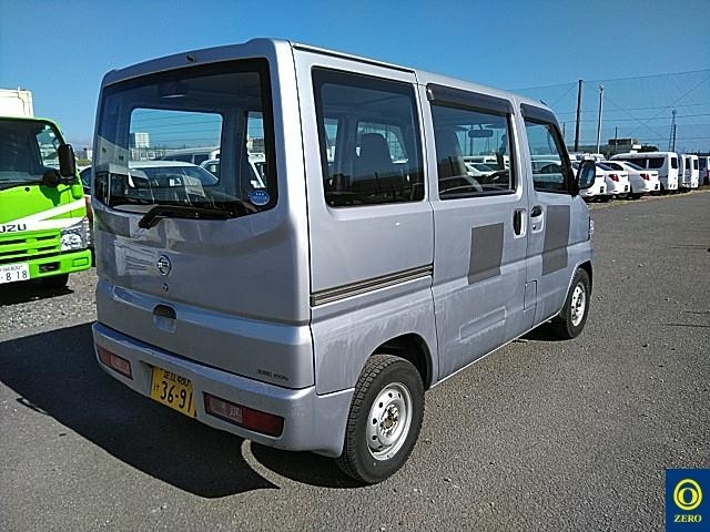 NISSAN CLIPPER VAN 2013