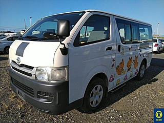 TOYOTA HIACE VAN 2009