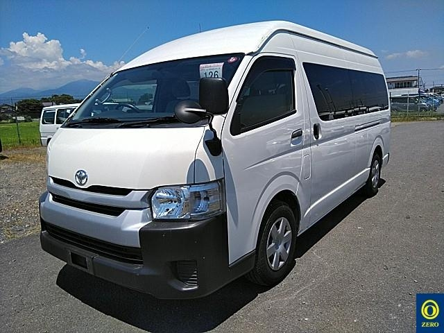 TOYOTA HIACE 2016