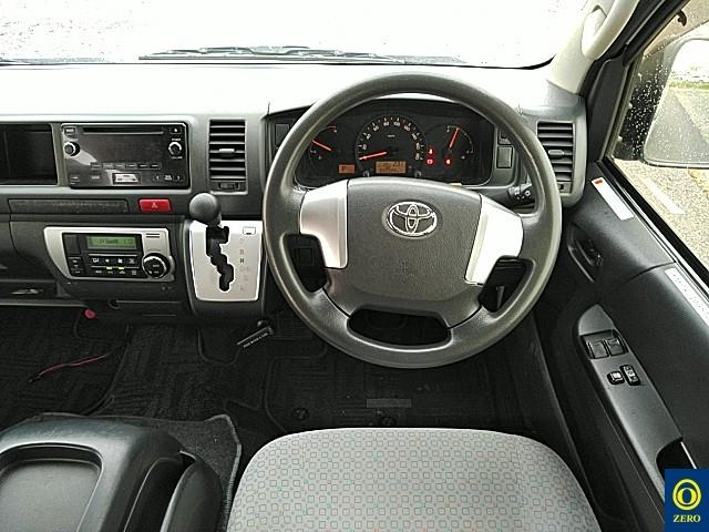 TOYOTA HIACE 2016