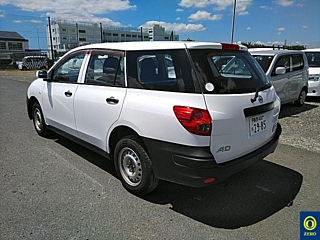 NISSAN AD 2015