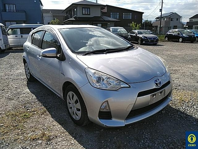 TOYOTA AQUA 2012