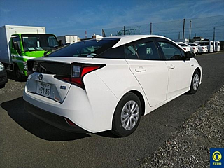 TOYOTA PRIUS 2020