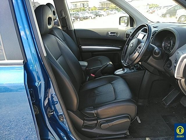 NISSAN X-TRAIL 2009