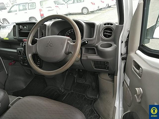 MITSUBISHI MINICAB VAN 2017