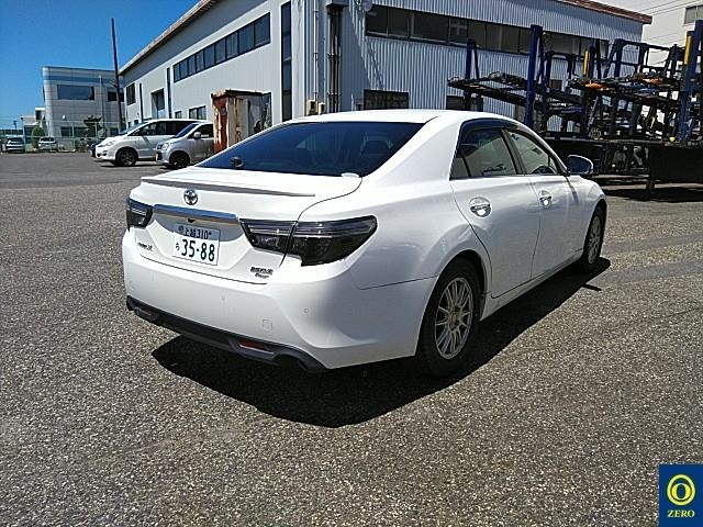 TOYOTA MARK X 2017
