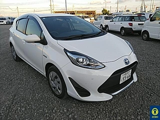 TOYOTA AQUA 2020