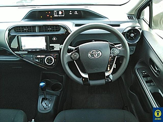 TOYOTA AQUA 2020