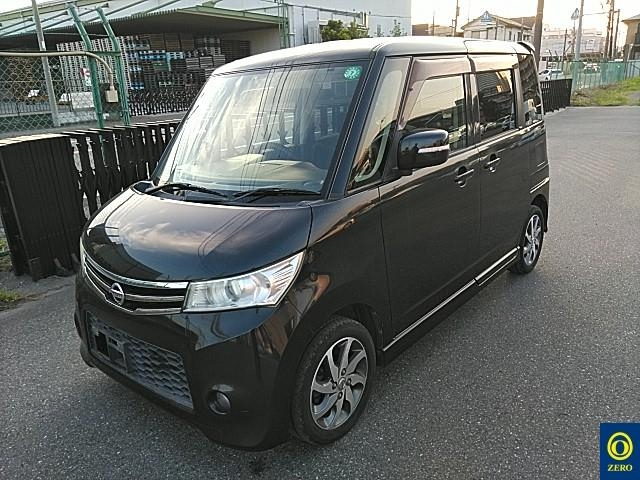 NISSAN ROOX 2010