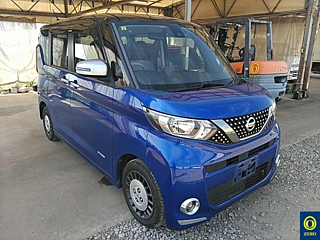 NISSAN ROOX 2020