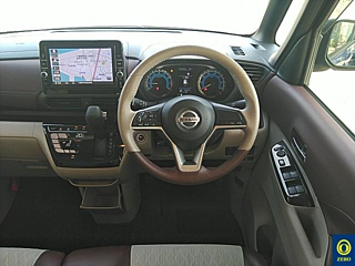 NISSAN ROOX 2020