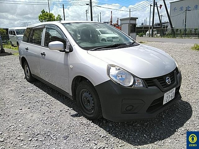NISSAN AD 2017