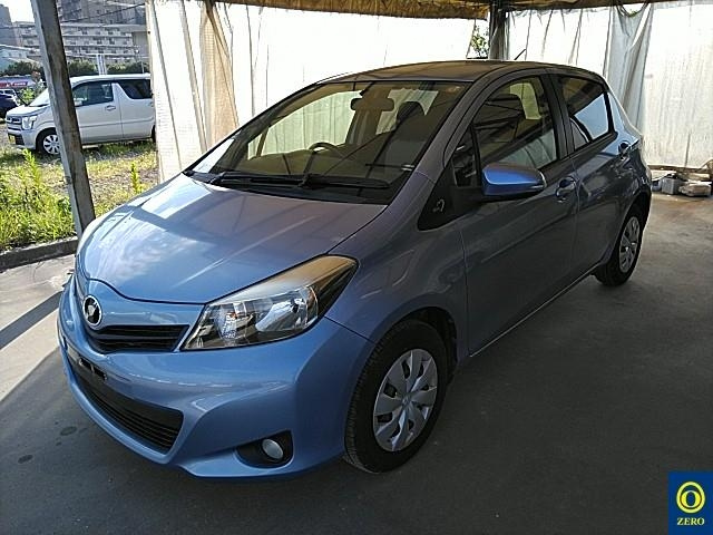 TOYOTA VITZ 2011