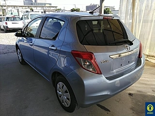 TOYOTA VITZ 2011