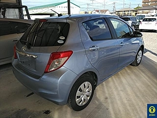 TOYOTA VITZ 2011