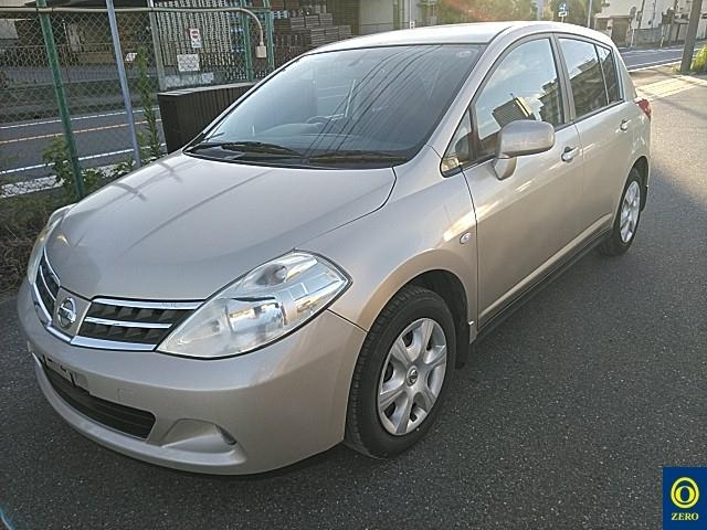 NISSAN TIIDA 2011