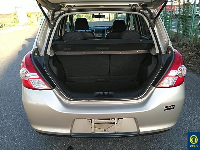 NISSAN TIIDA 2011