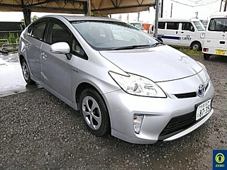 TOYOTA PRIUS 2014