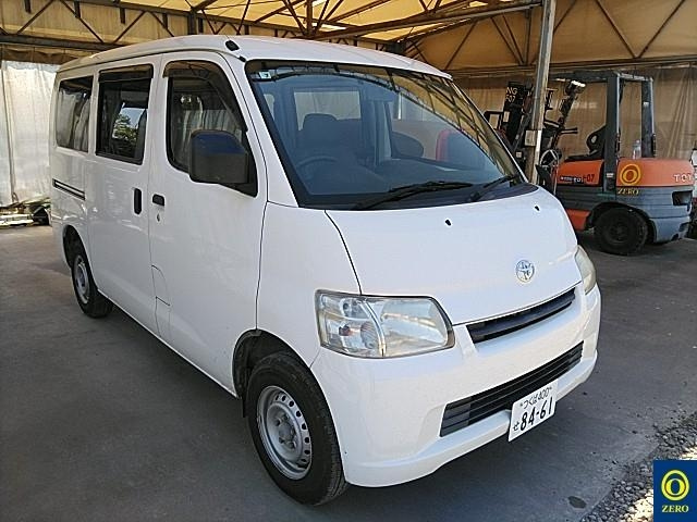 TOYOTA TOWN ACE VAN 2017