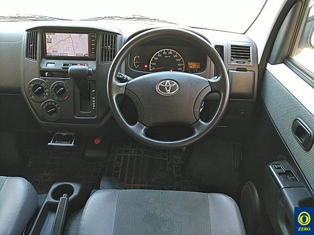 TOYOTA TOWN ACE VAN 2017