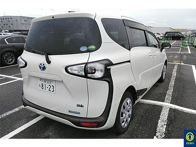 TOYOTA SIENTA 2018