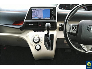 TOYOTA SIENTA 2018