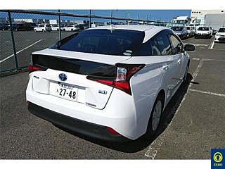 TOYOTA PRIUS 2019