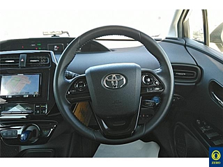 TOYOTA PRIUS 2019