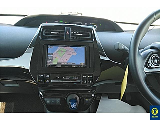 TOYOTA PRIUS 2019