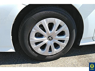 TOYOTA PRIUS 2019