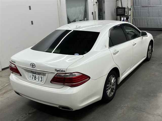 TOYOTA CROWN 2012