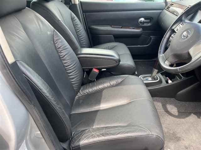 NISSAN TIIDA 2009