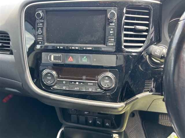 MITSUBISHI OUTLANDER PHEV 2017