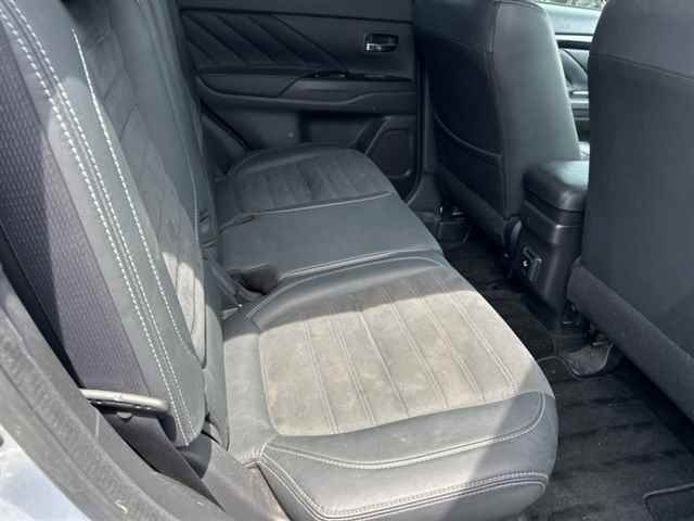 MITSUBISHI OUTLANDER PHEV 2017