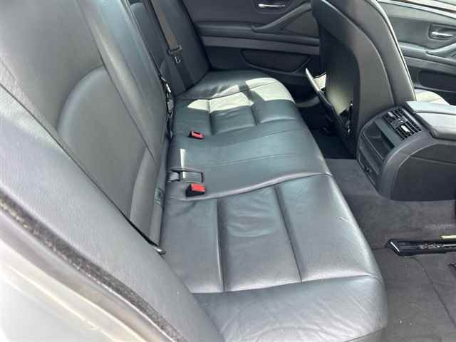 BMW 5 SERIES 2013