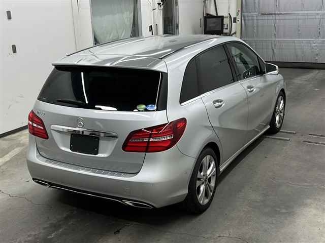 MERCEDES BENZ B CLASS 2018